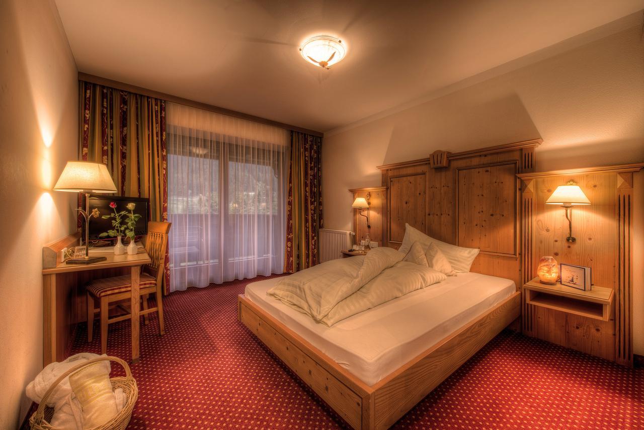 Hotel Gletscherblick St. Leonhard im Pitztal Exterior foto