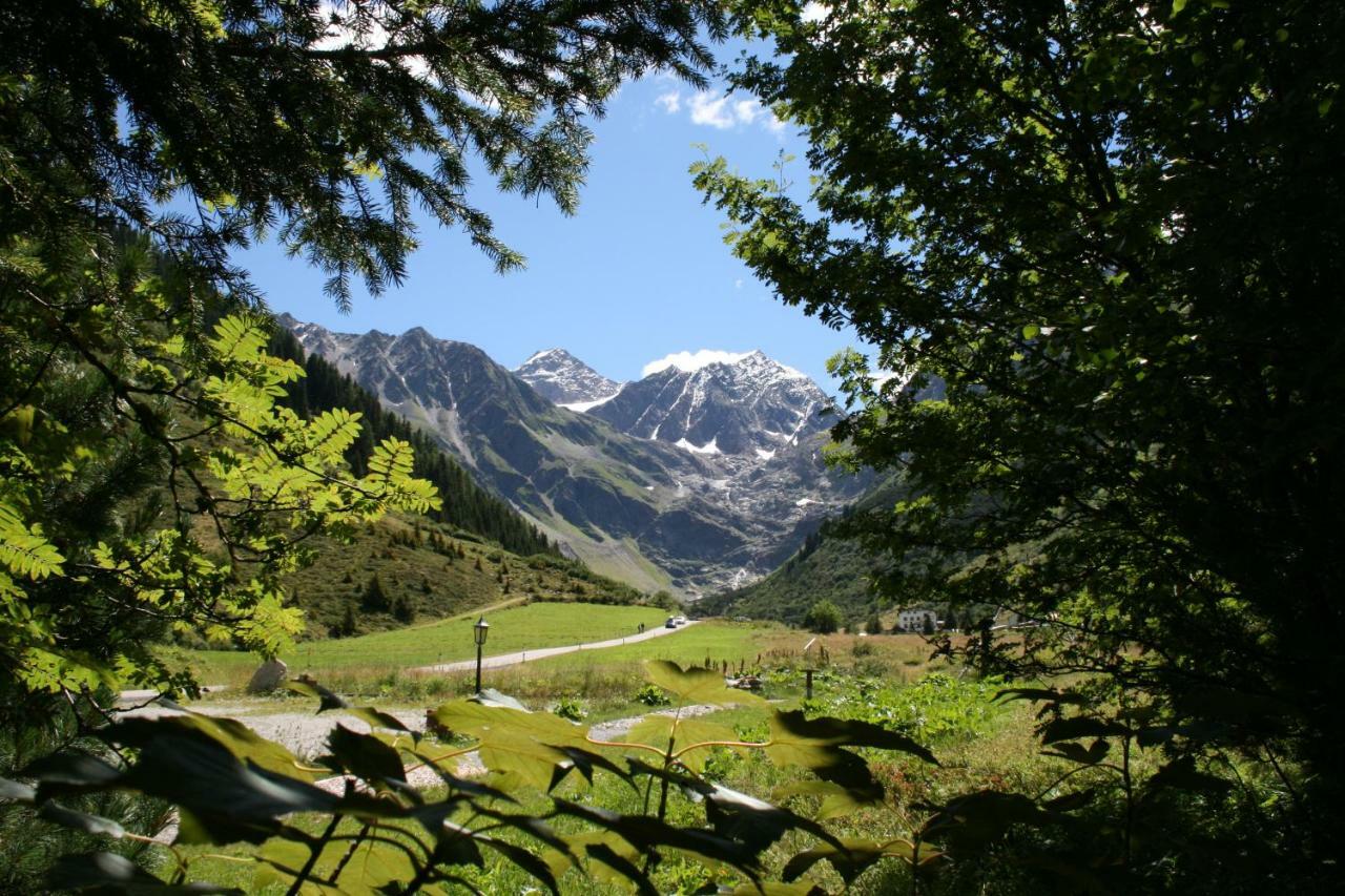 Hotel Gletscherblick St. Leonhard im Pitztal Exterior foto