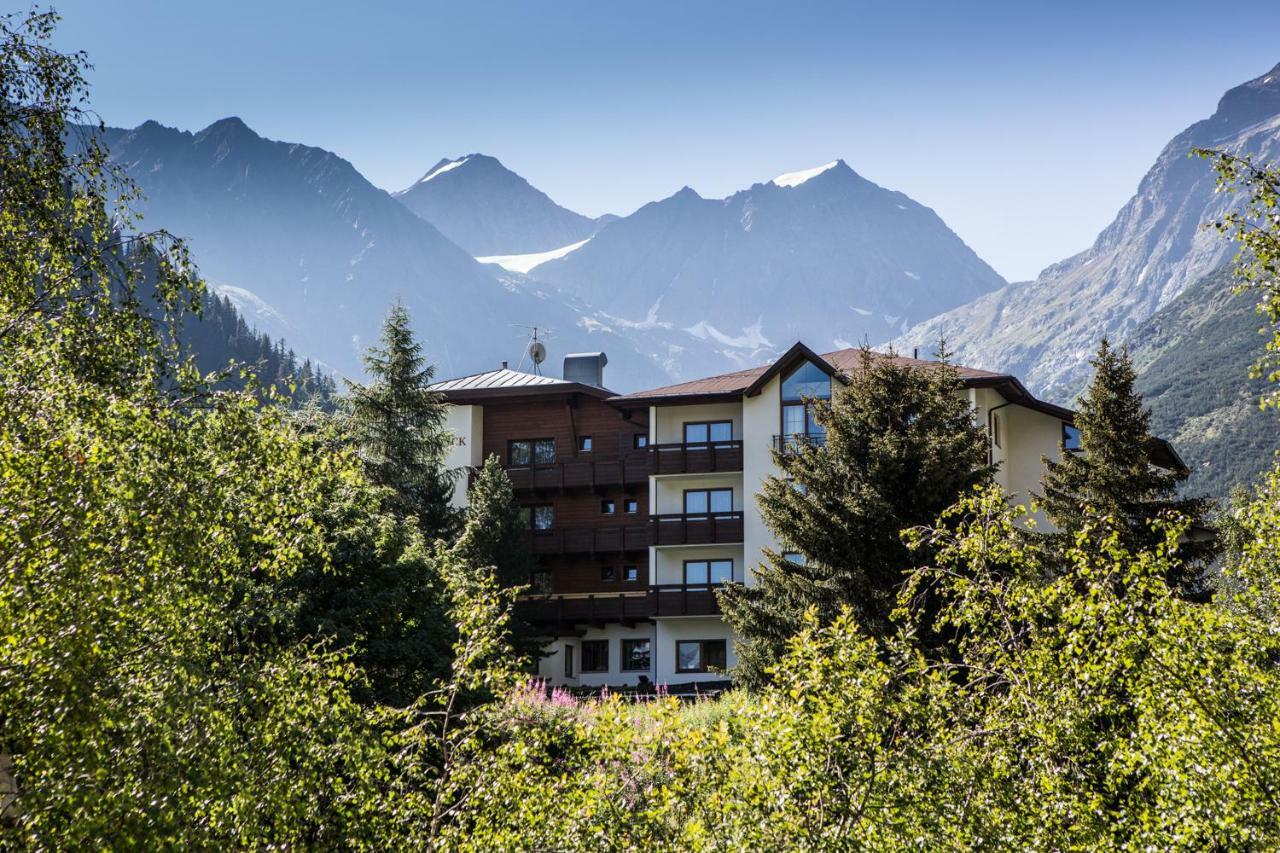 Hotel Gletscherblick St. Leonhard im Pitztal Exterior foto