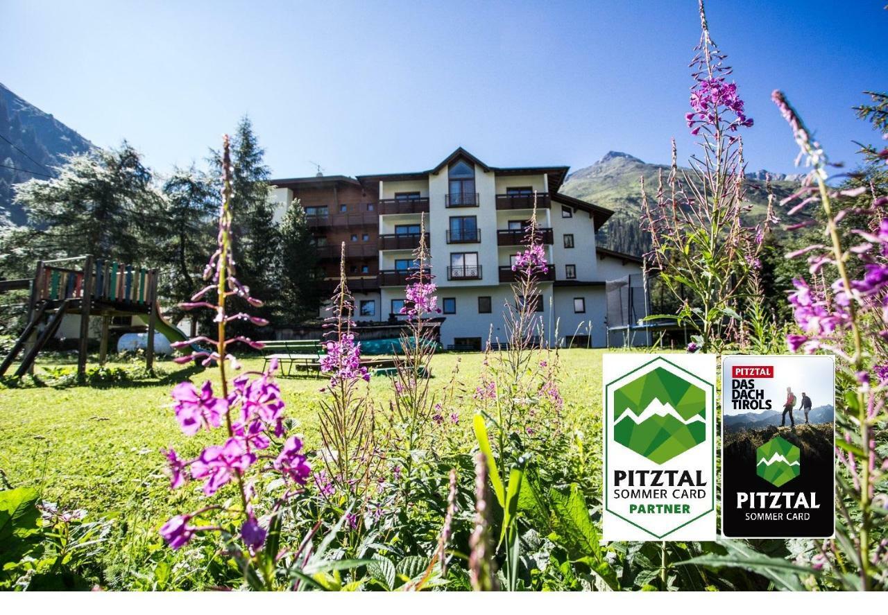Hotel Gletscherblick St. Leonhard im Pitztal Exterior foto